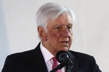 ¿Quién es Raúl Torrealba, el ex alcalde de Vitacura acusado del fraude más grande en un municipio?