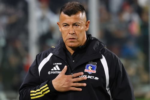 La frase de Jorge Almirón que dejó en jaque a Aníbal Mosa y Colo Colo: “Te prometo que...”