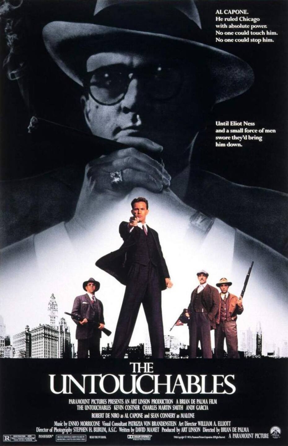Hay una escena en la que el personaje de Al Capone es afeitado con los utensilios que ocupó en la vida real.