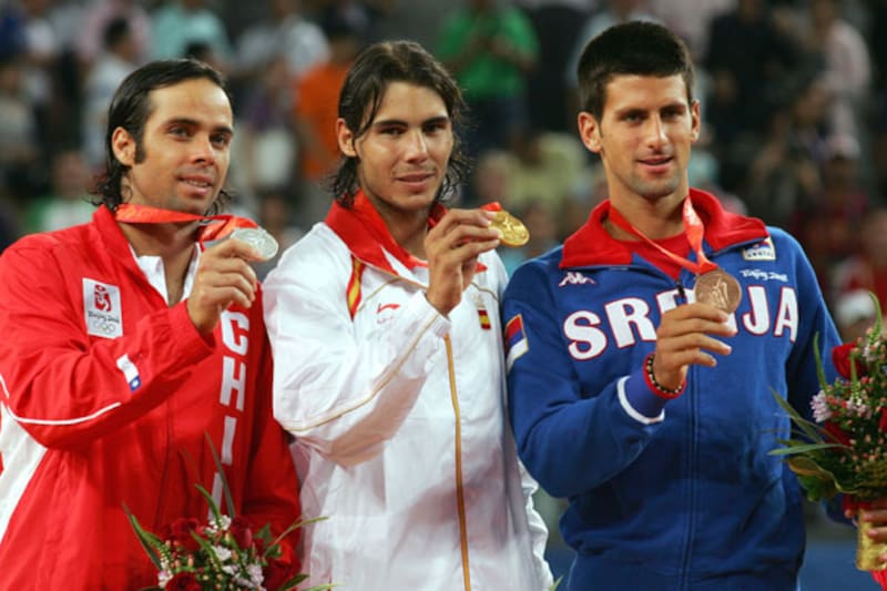 Novak Djokovic (bronce) se subió al podio de Beijing 2008 junto a Fernando González (plata) y Rafael Nadal (oro).