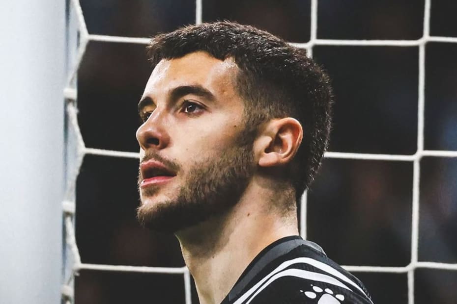 Joan García sorprendió al sumarse al FC Barcelona proveniente desde el RCD Espanyol.