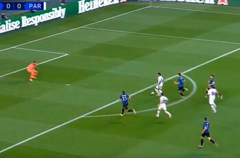 El increíble gol que falló Neymar en el duelo frente a Atalanta