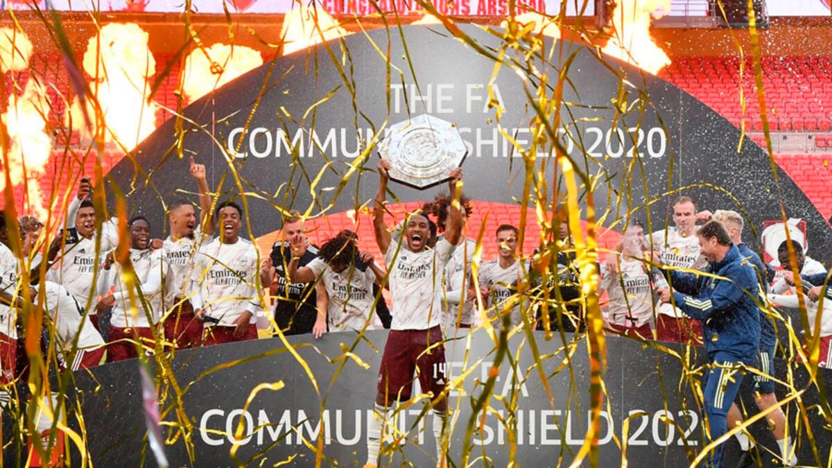 No hubo blooper: Aubameyang lideró los festejos del Arsenal