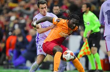 Charles Aránguiz, Erick Pulgar y Guillermo Maripán quedaron eliminados de la Europa League