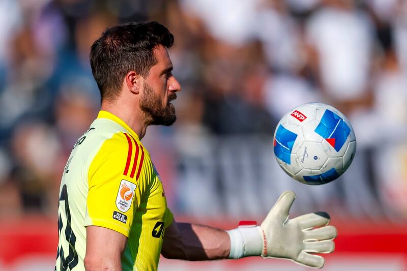 enciende las alarmas en Colo Colo. Foto: Aton.