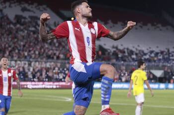 Barros Schelotto dio a conocer la nómina de los "extranjeros" en Paraguay para enfrentar a La Roja