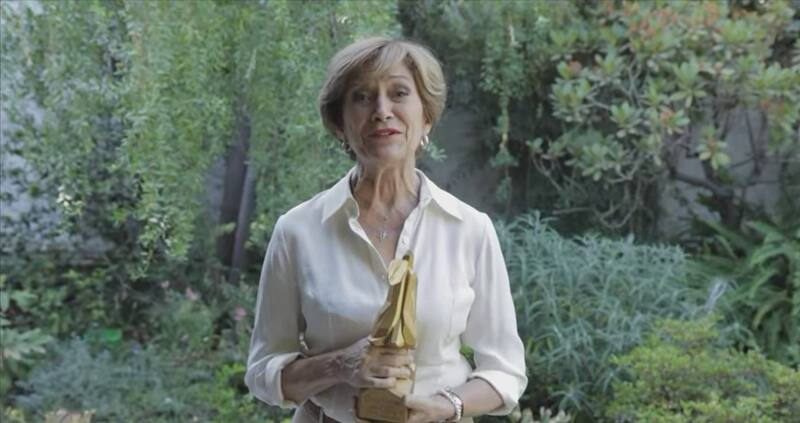 La exalcaldesa de Providencia ganó particular premio en los Copihue de Oro.