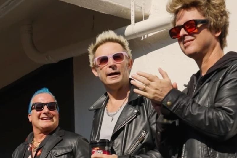 alista su regreso a Chile.