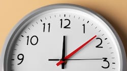 Así afecta a las personas TEA y TDAH el próximo cambio de horario en Chile