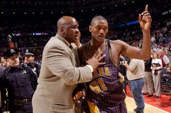 Se cumplen 16 años del día más vergonzoso en la historia de la NBA