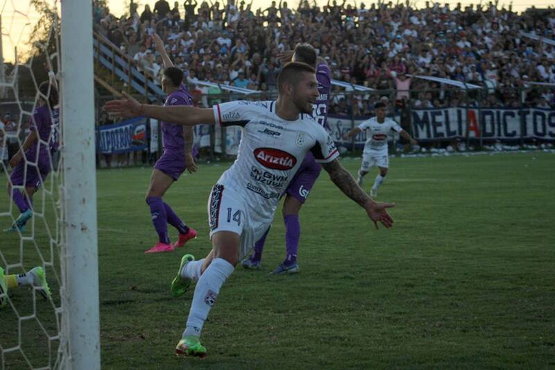 venció en un polémico partido a San Antonio Unido.