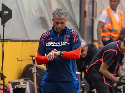 “Gustavo Álvarez es el mejor técnico que hay en Chile, lo ha demostrado ganando títulos y clásicos”