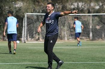 Nueva era: club de Primera B todavía no conoce victorias este 2025 y ya entrena con nuevo DT