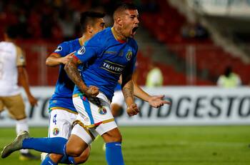 Los tres goles de Rodrigo Holgado para la clasificación de Audax en la Sudamericana