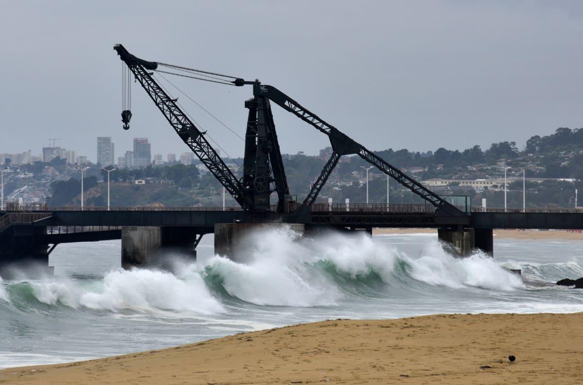 Alerta de marejadas anormales se extiende hasta el martes entre Arica y Los Lagos