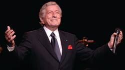 El cantante Tony Bennett revela su batalla contra el Alzheimer