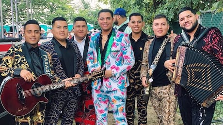 Furor total: Grupo Firme vende todo su debut en Chile y anuncia segundo concierto en el Movistar Arena