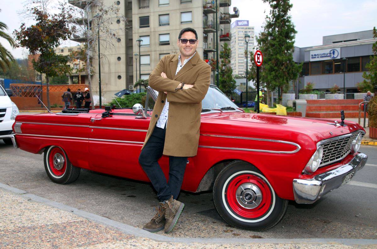 "Son mujeres que marcaron mi vida": Pancho Saavedra adelanta su nuevo programa de entrevistas en Canal 13, “Te paso a buscar”
