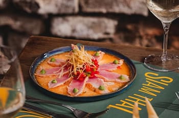 Está entre los mejores del mundo: el bar de inspiración asiática que conquista en Barrio Italia