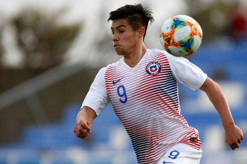 Alexander Aravena sueña con dejar huella en La Roja. Foto: Agencia Aton.