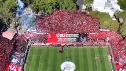 VIDEO | Emocionante lienzo en honor a Marcelo Bielsa en el Clásico de Rosario
