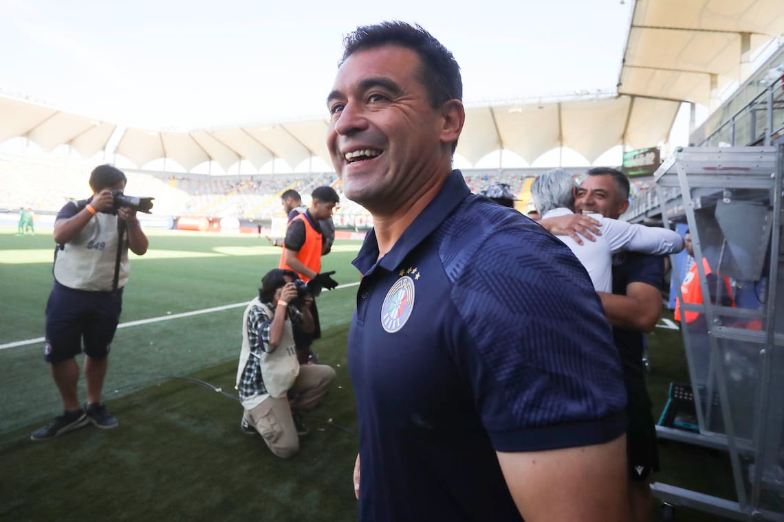 "Siempre me gustó la estrategia y la competencia, por lo cual quise seguir ligado al fútbol. No me veía trabajando en una oficina, tampoco me veía trabajando en el fútbol joven o con niños."