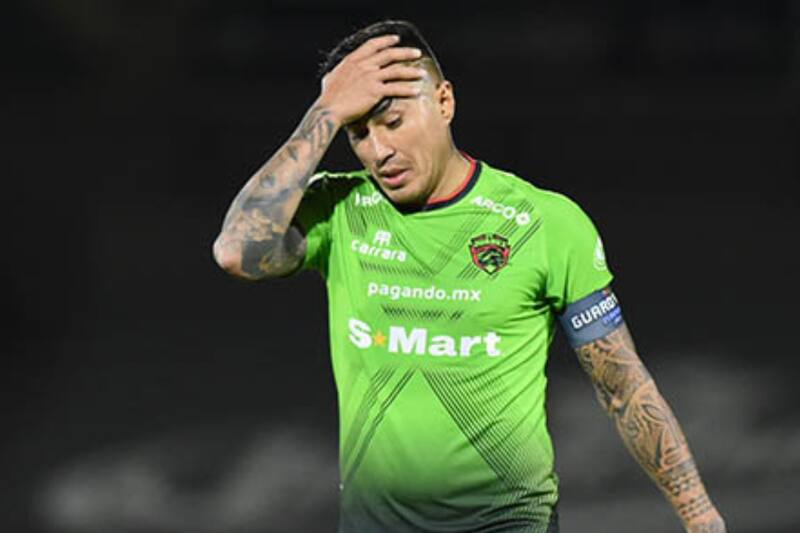 El delantero paraguayo habría llegado lesionado a Colo Colo desde el FC Juárez de México. (Foto: El Diario)