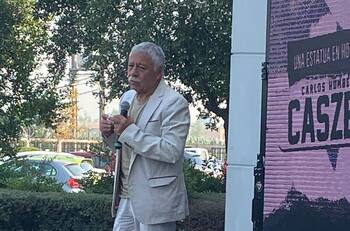 VIDEO| La emoción de Carlos Caszely al inaugurar la estatua que el CSyD Colo Colo le hizo en el Estadio Monumental
