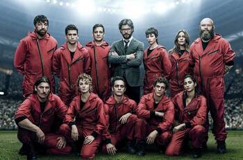 Se unirá a una serie chilena: Actriz de "La Casa de Papel" visitó varios lugares de Santiago
