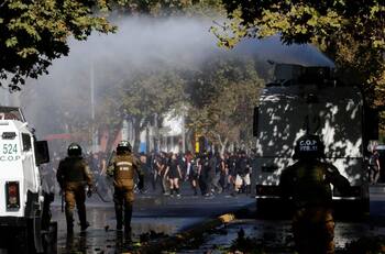 VIDEO | Cortes de tránsito en Santiago y Providencia por Día del Joven Combatiente