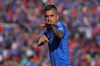 Leandro Fernández hizo “la gran Gonzalo Jara” en U. de Chile