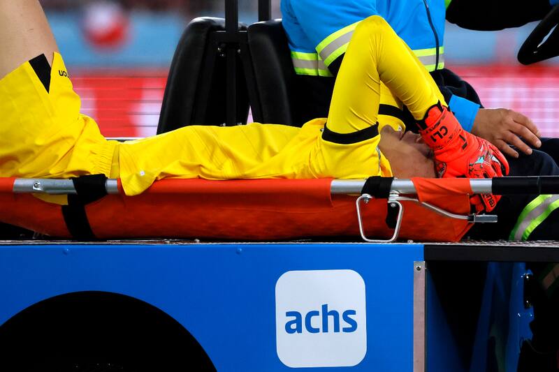 Lampe salió gravemente lesionado del Estadio Nacional.