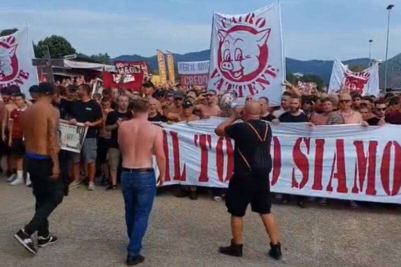protestaron el fin de semana contra el presidente Urbano Cairo.
