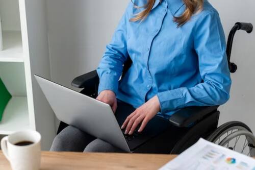 Conoce cómo acceder a este beneficio que se paga de forma mensual. Créditos: Freepik