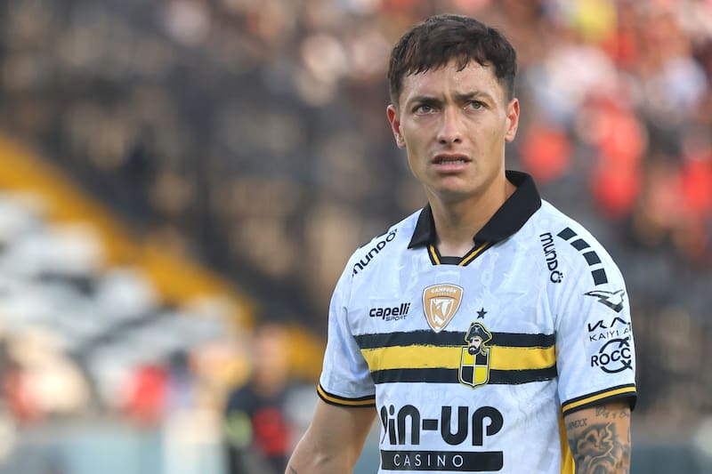 El extremo ante Colo Colo en el Monumental. Foto: Agencia ATON.