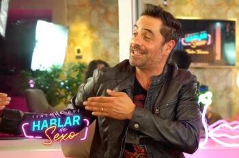 “No fue fácil”: Julio Jung Duvauchelle relató incómodo encuentro casual que tuvo en el baño de un avión