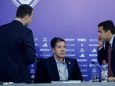 Históricos de U. de Chile lanzan fuerte acusación en contra de Azul Azul: “Invalidó...”