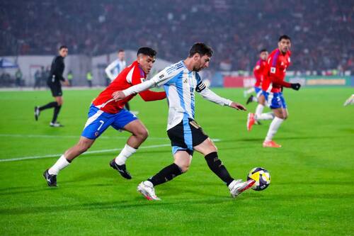 Conmebol anuncia insólita sanción a Argentina por cantos discriminatorios y homofóbicos