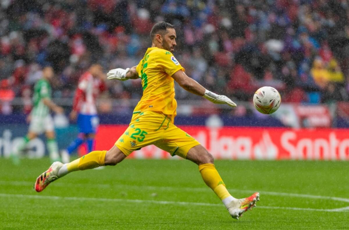 Betis vs Levante: día, hora y dónde ver a Manuel Pellegrini y Claudio Bravo en La Liga