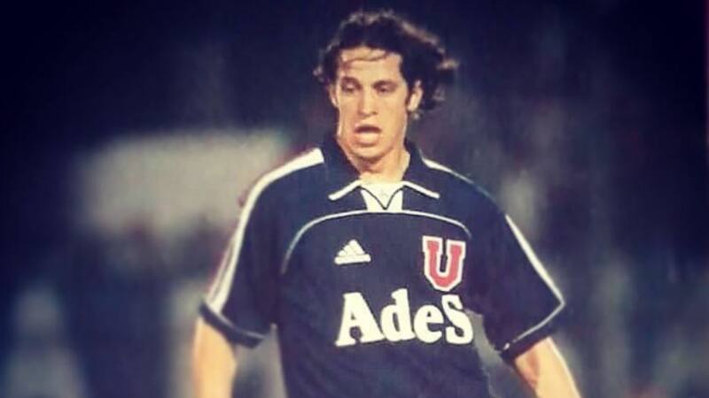 El delantero argentino fue campeón con la U en 1999.