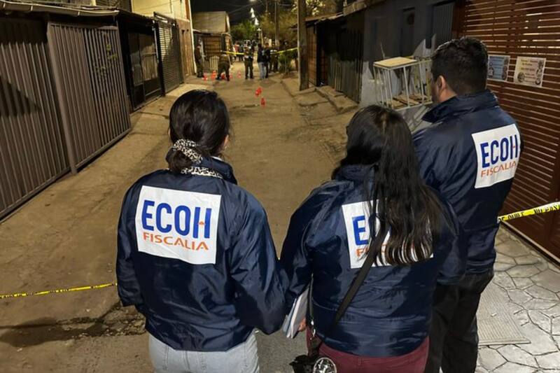 Personal de Labocar y OS9 trabajan en el sitio del suceso para clarificar los hechos y dar con los responsables del homicidio.