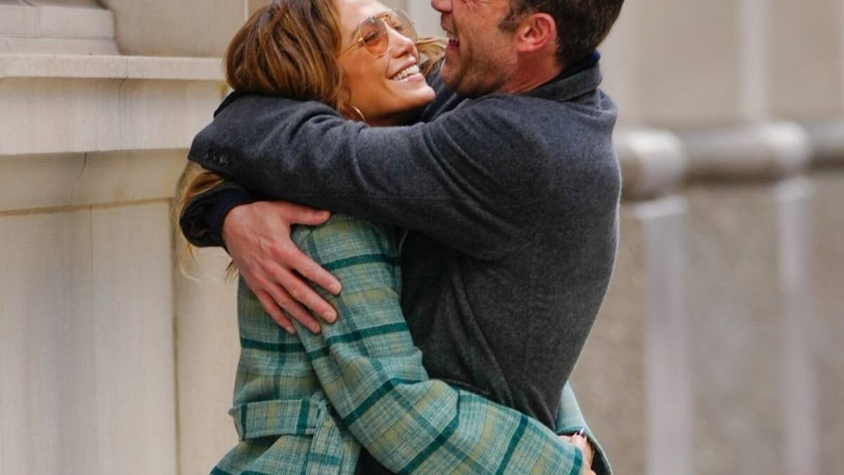 FOTOS| ¡Puro amor!: Captan a Ben Affleck dándole comida en la boca a Jennifer Lopez en una romántica cita