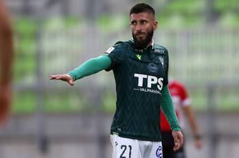 La triste despedida de figura de La Roja a Marco Medel por su salida de Santiago Wanderers