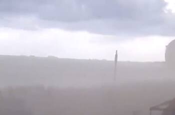 VIDEO I ¡Tormenta feroz en Barcelona! Aguacero de un minuto a otro