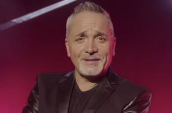 Luis Jara compartió video donde bailaba, muy emocionado, su nuevo hit y algo inesperado le sucedió