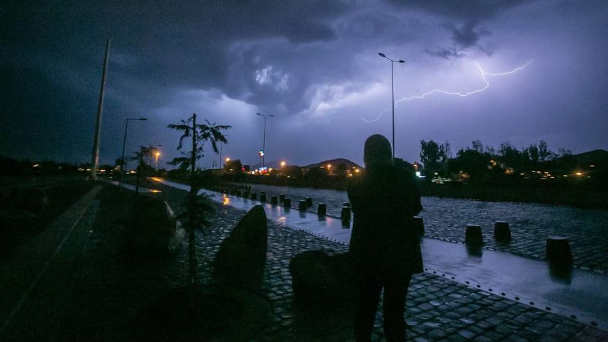 Tiempo en Santiago: ONEMI declara alerta preventiva por posibles tormentas eléctricas