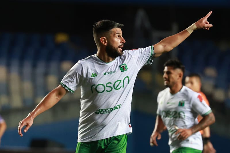 Se va de Temuco tras 27 partidos jugados en la Primera B. Foto: Agencia Aton