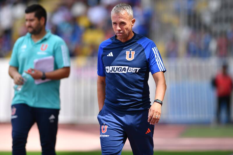 El entrenador de Universidad de Chile, Gustavo Álvarez.