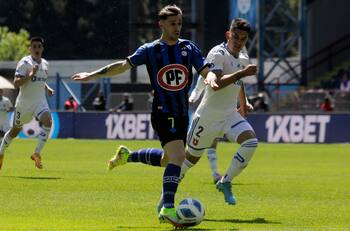 Lo buscan 2 grandes de América: el millonario monto que recibiría Huachipato con la venta de Mazzantti