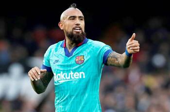 Lesión de Sergi Roberto aseguraría titularidad de Arturo Vidal